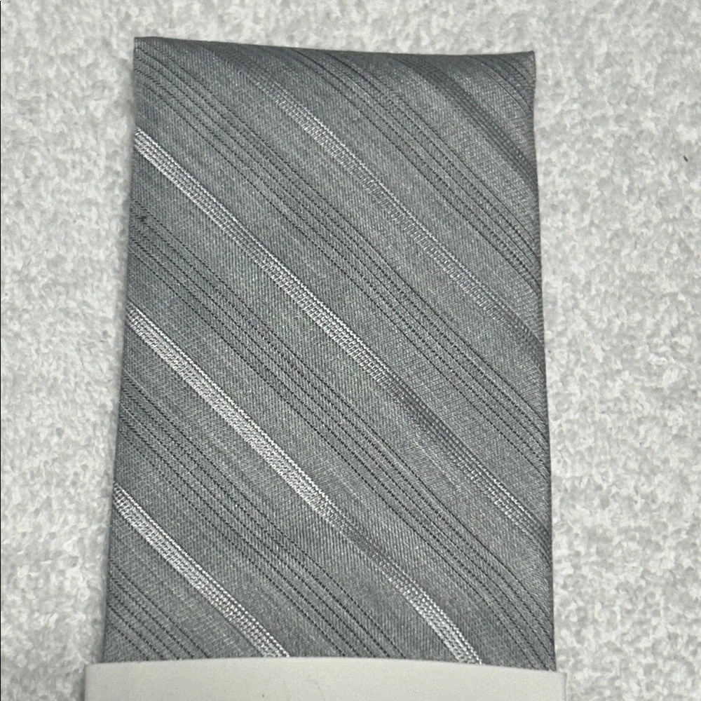 Calvin Klein‎ Elegant Gray Striped Tie NWT